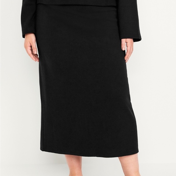 Old Navy Black Midi Pencil Skirt with Slit - Picture 2 of 7